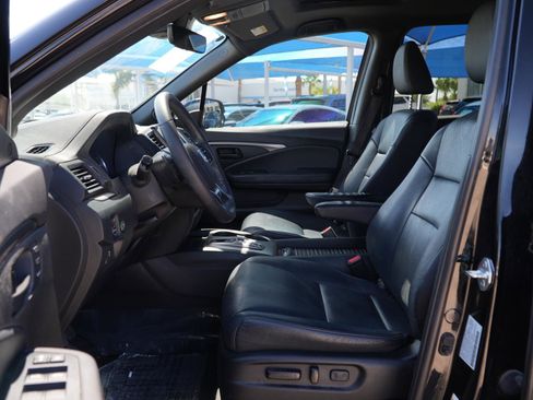 Used 2023 Honda Passport EX-L image 14