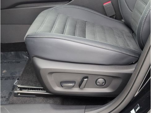 New 2026 Mitsubishi Outlander SE image 15