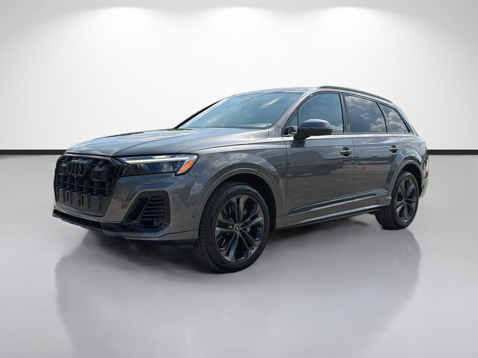 Used 2025 Audi Q7 3.0T Premium Plus AWD/4WD image 7