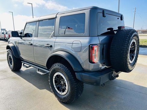 Used 2022 Ford Bronco Badlands image 37