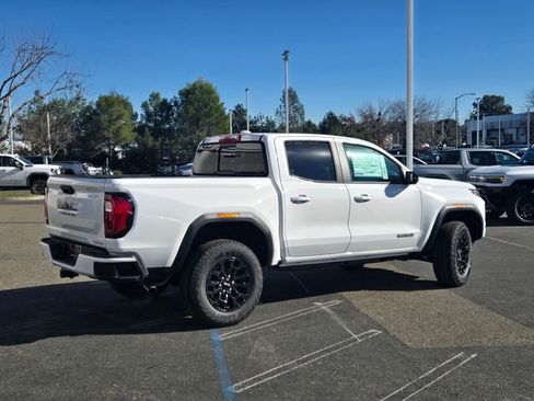 New 2026 GMC Canyon Elevation w/ Convenience Package image 4