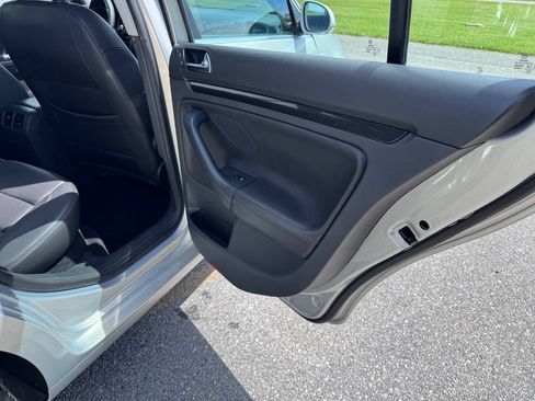 Used 2012 Volkswagen Jetta TDI FWD image 14