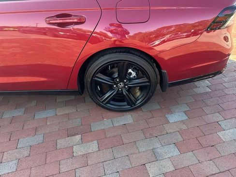 Used 2024 Honda Accord Sport image 6