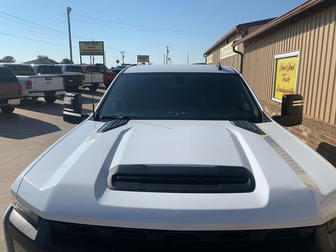 Used 2021 Chevrolet Silverado 2500 W/T w/ WT Convenience Package image 8
