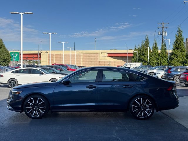 Used 2025 Honda Accord Touring image 8
