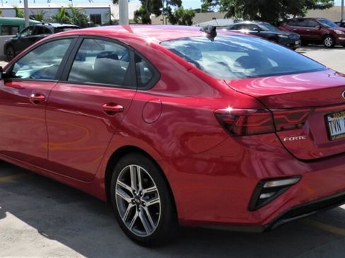 Used 2019 Kia Forte S FWD image 3