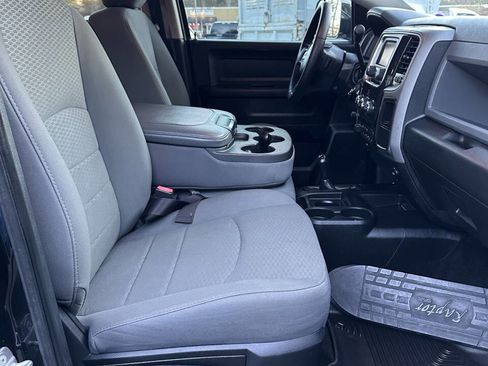 Used 2015 RAM 2500 Tradesman w/ Chrome Appearance Group image 9