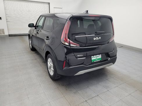 Used 2025 Kia Soul LX w/ LX Technology Package image 5