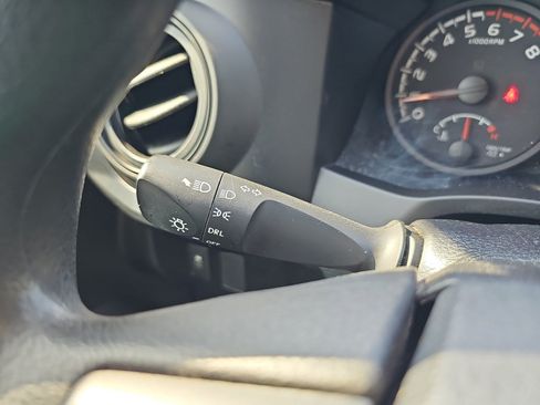 Used 2020 Toyota Tacoma SR w/ SX Package RWD image 31