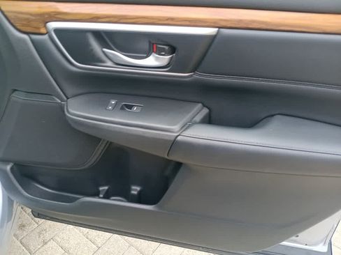 Used 2019 Honda CR-V Touring image 24