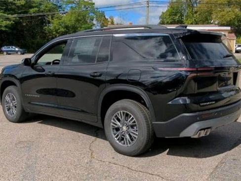 New 2026 Chevrolet Traverse LT w/ LPO, Floor Liner Package image 6