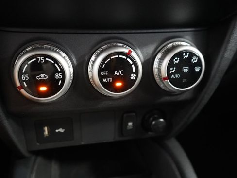 Used 2025 Mitsubishi Outlander Sport ES AWD/4WD image 35