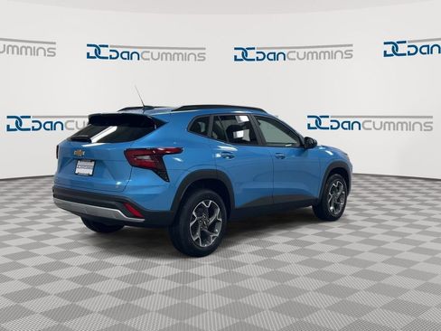Used 2025 Chevrolet Trax LT w/ Driver Confidence Package FWD image 8