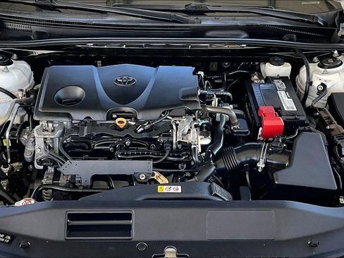 Used 2019 Toyota Camry SE w/ Convenience Package FWD image 26