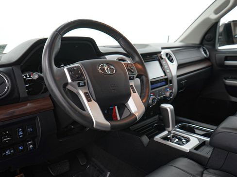 Used 2018 Toyota Tundra Limited w/ Limited Premium Package AWD/4WD image 26