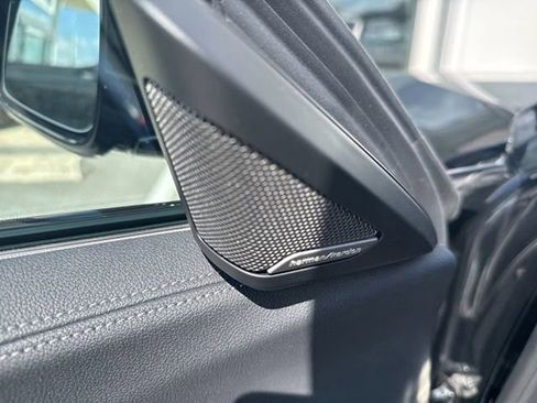 Certified 2022 BMW Z4 M40i w/ Premium Package image 19