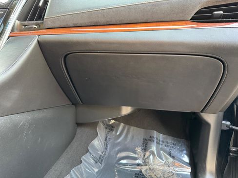 Used 2015 Cadillac Escalade Premium image 39