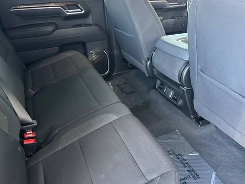 Used 2025 Chevrolet Silverado 1500 LT AWD/4WD image 18