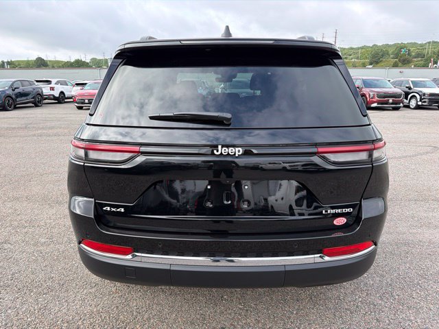 New 2026 Jeep Grand Cherokee Laredo AWD/4WD image 4