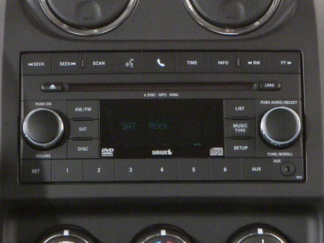 Used 2013 Jeep Patriot Latitude w/ Sun/Sound Group FWD image 12