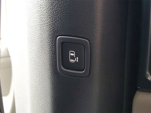 New 2026 Kia Carnival image 23