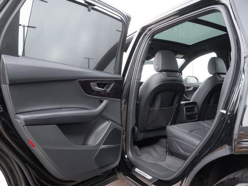 Certified 2024 Audi Q7 3.0T Prestige w/ Prestige Package image 29