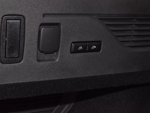 New 2026 Lincoln Nautilus Premier image 46