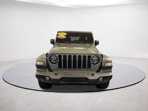 Used 2022 Jeep Wrangler Unlimited Sport image 2