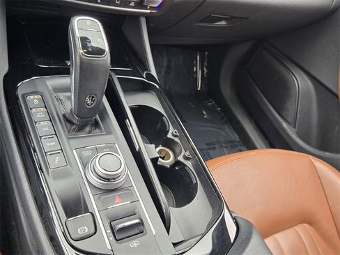 Used 2022 Maserati Levante GT image 22