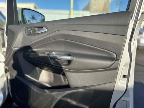 Used 2017 Ford C-MAX SE w/ Equipment Group 201A image 16