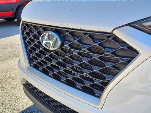 Used 2019 Hyundai Tucson SE image 3