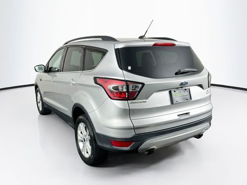 Used 2017 Ford Escape SE w/ SE Leather Comfort Package FWD image 5