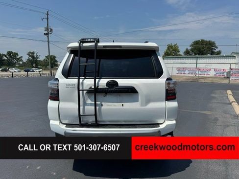 Used 2022 Toyota 4Runner TRD Off-Road Premium AWD/4WD image 16