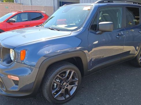 Used 2021 Jeep Renegade Latitude w/ Sun & Sound Group AWD/4WD image 1