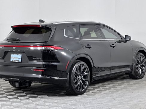 Certified 2025 Toyota Crown Signia w/ Advanced Technology Package image 4