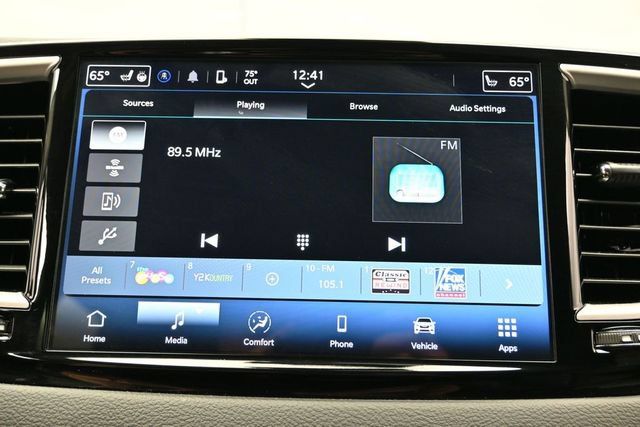 Certified 2024 Chrysler Pacifica Touring-L FWD image 33