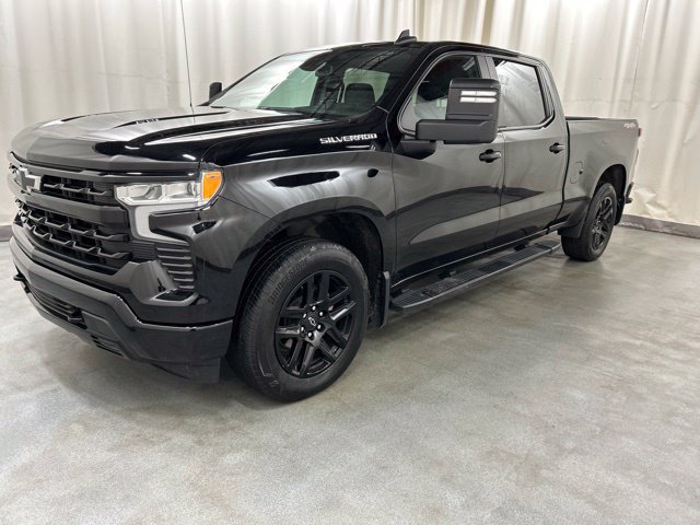 Used 2024 Chevrolet Silverado 1500 RST w/ Convenience Package II AWD/4WD image 2