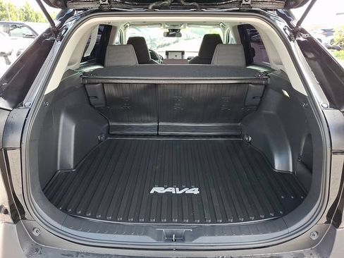 Certified 2025 Toyota RAV4 LE AWD/4WD image 28