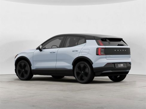 New 2026 Volvo EX30 Cross Country Ultra image 3
