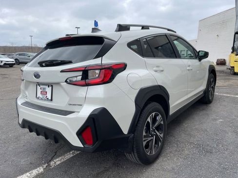 Used 2025 Subaru Crosstrek 2.0i Premium image 5