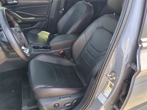 Used 2021 Volkswagen Jetta GLI Autobahn image 19