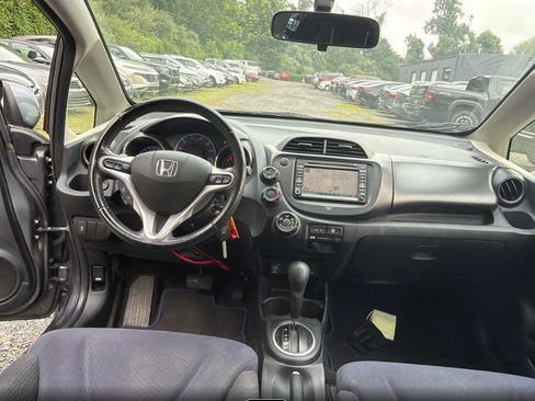 Used 2013 Honda Fit Sport image 5