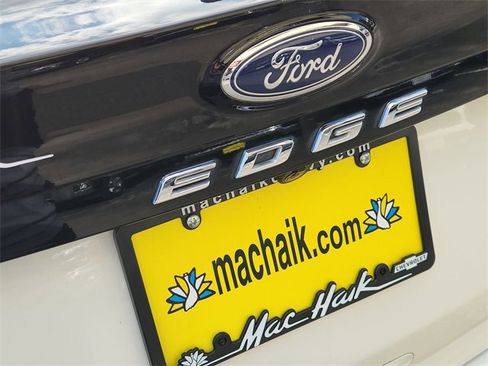 Used 2021 Ford Edge SEL w/ Convenience Package image 30