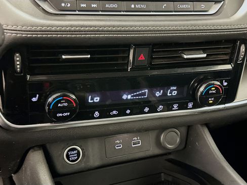 Used 2021 Nissan Rogue SV w/ Premium Package AWD/4WD image 23
