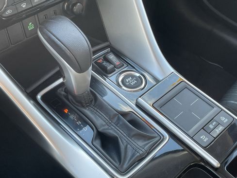 Used 2019 Mitsubishi Eclipse Cross SE image 23