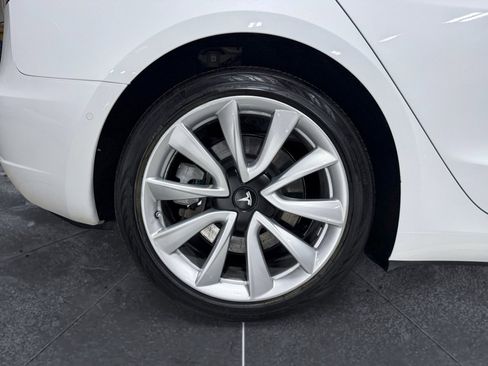 Used 2018 Tesla Model 3 Long Range AWD/4WD image 36