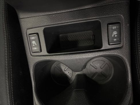 Used 2017 Nissan Rogue SV image 20