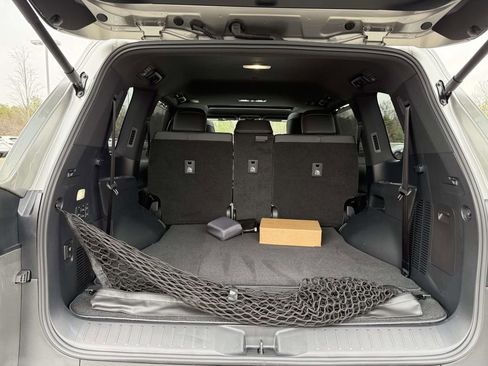 Used 2025 Lexus LX 600 4WD w/ Accessory Package (Z1) image 29