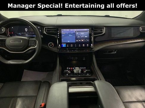 Used 2022 Jeep Grand Wagoneer Series II w/ Convenience Group III image 19