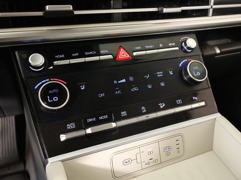 Used 2024 Hyundai Santa Fe SEL AWD/4WD image 7